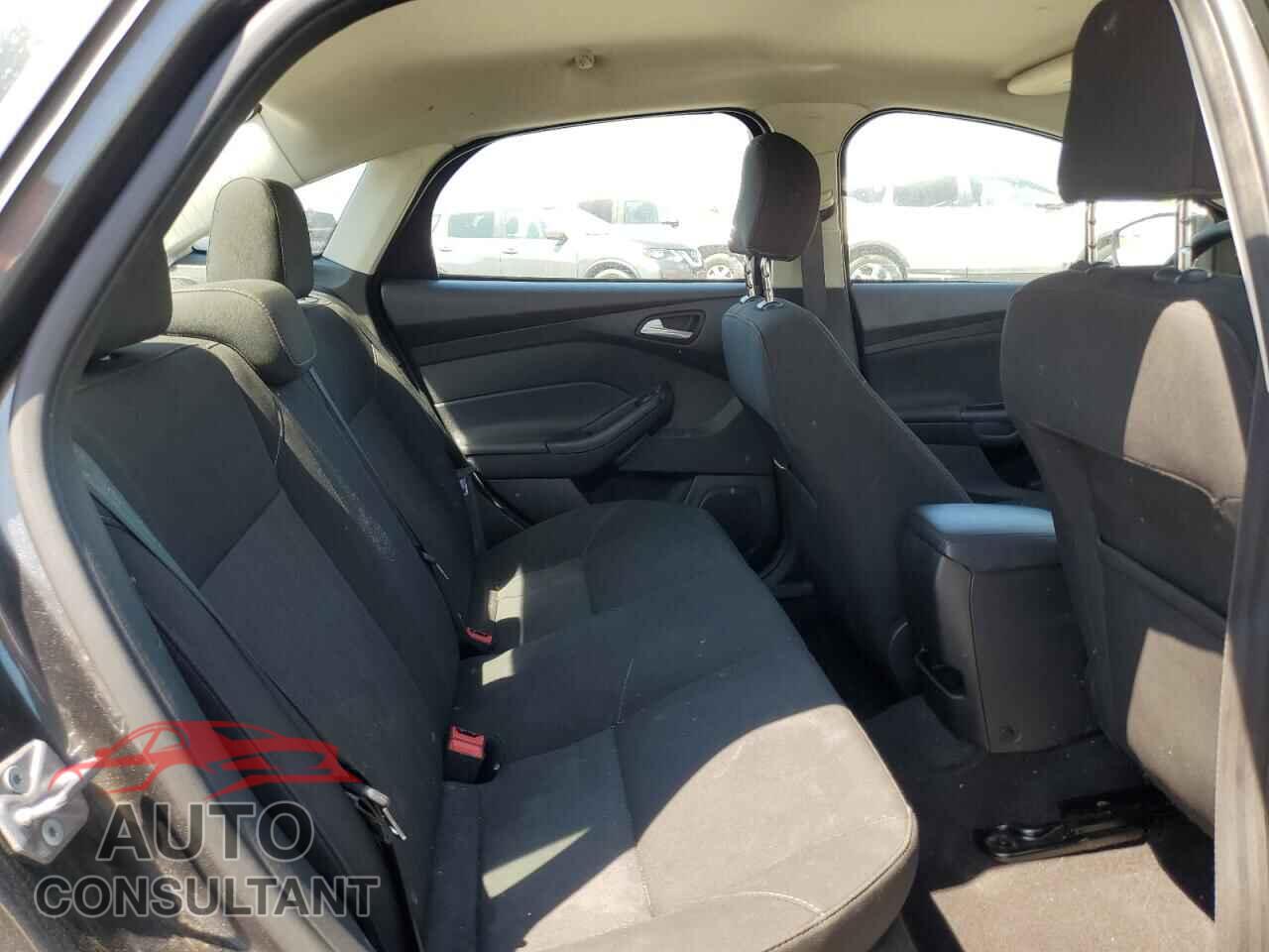 FORD FOCUS 2017 - 1FADP3F2XHL296801
