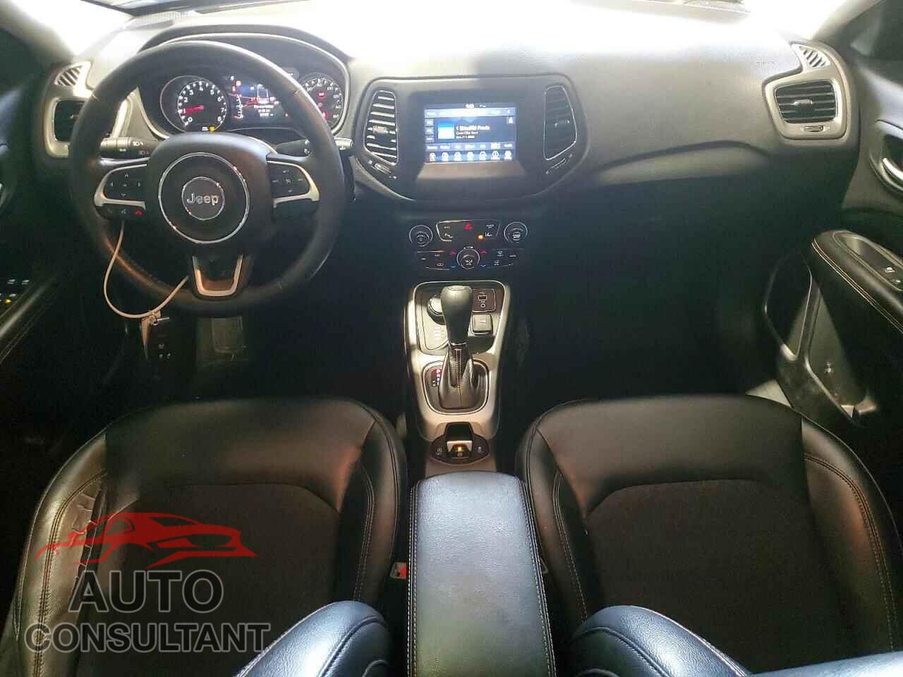 JEEP COMPASS 2018 - 3C4NJDBB3JT134949