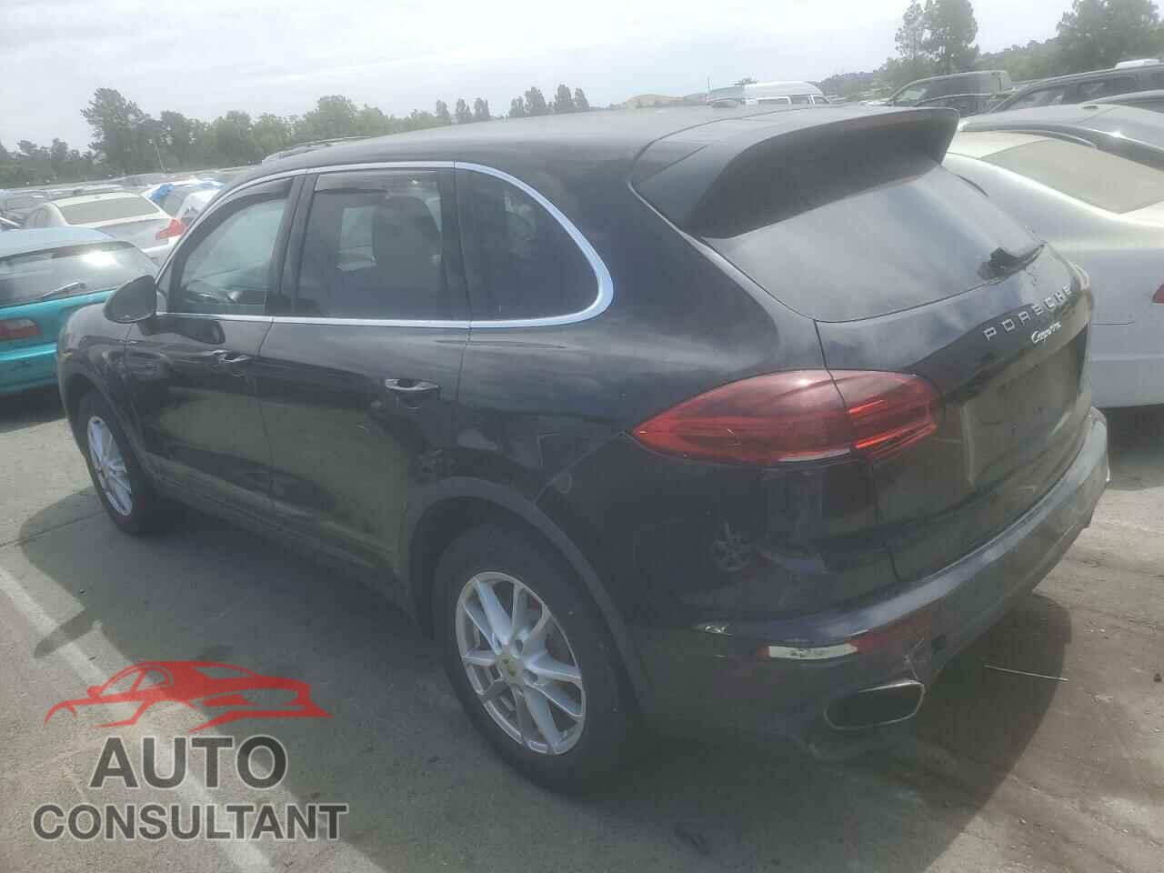 PORSCHE CAYENNE 2016 - WP1AA2A21GKA08974