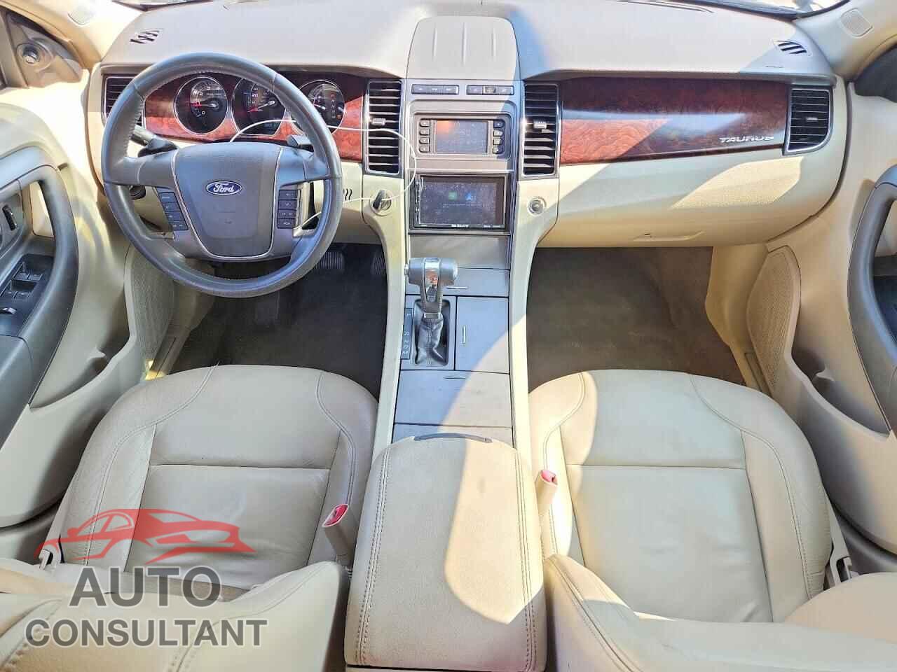 FORD TAURUS 2011 - 1FAHP2EW1BG104732