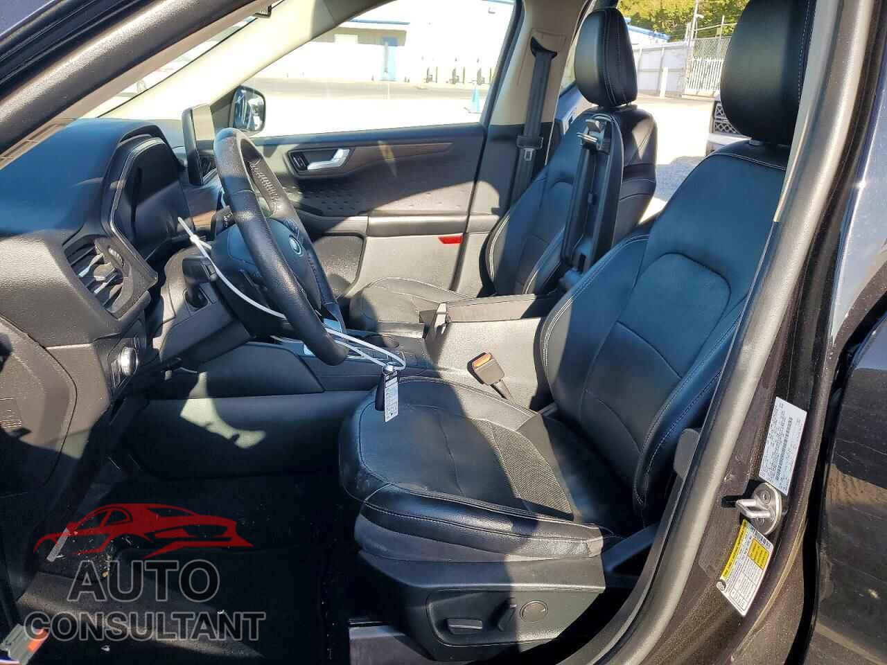 FORD ESCAPE 2020 - 1FMCU9J95LUC77447