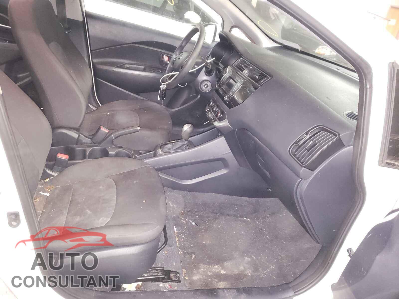 KIA RIO 2017 - KNADM4A32H6040771