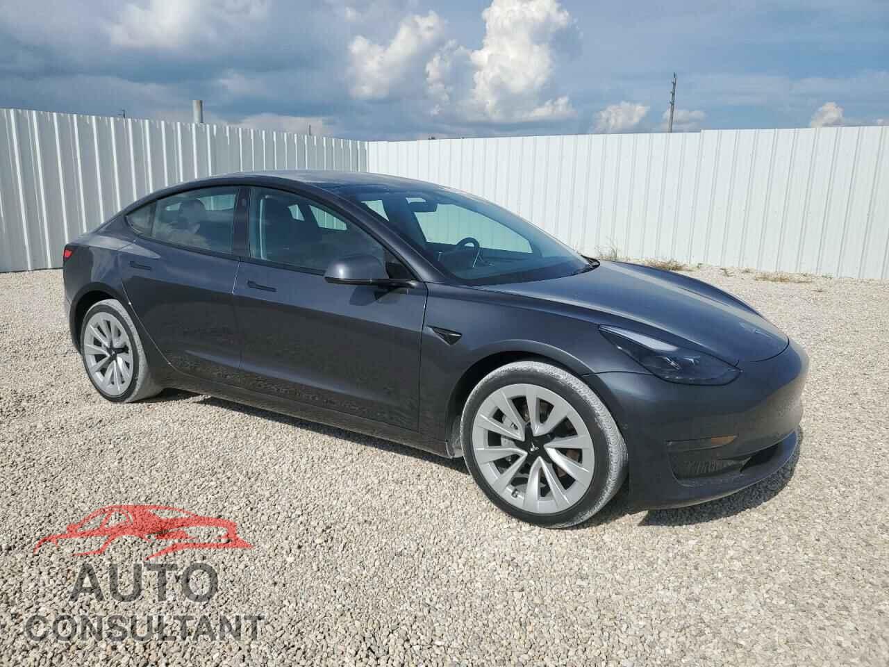TESLA MODEL 3 2022 - 5YJ3E1EA6NF285964