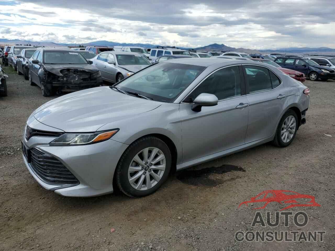 TOYOTA CAMRY 2018 - 4T1B11HK5JU587092