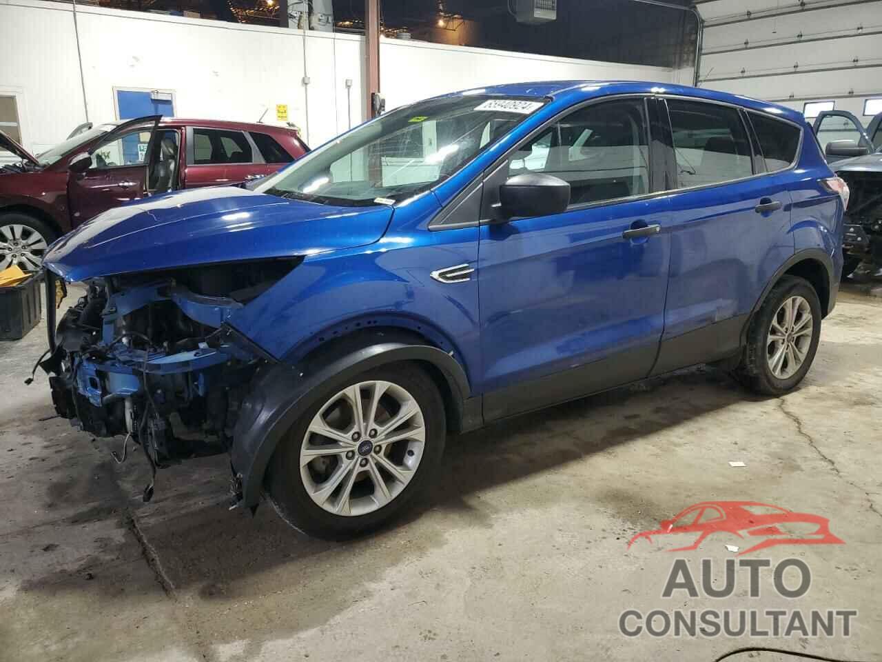 FORD ESCAPE 2017 - 1FMCU0F78HUB52257