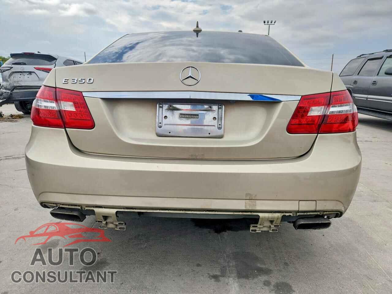 MERCEDES-BENZ E-CLASS 2012 - WDDHF5KB9CA569012