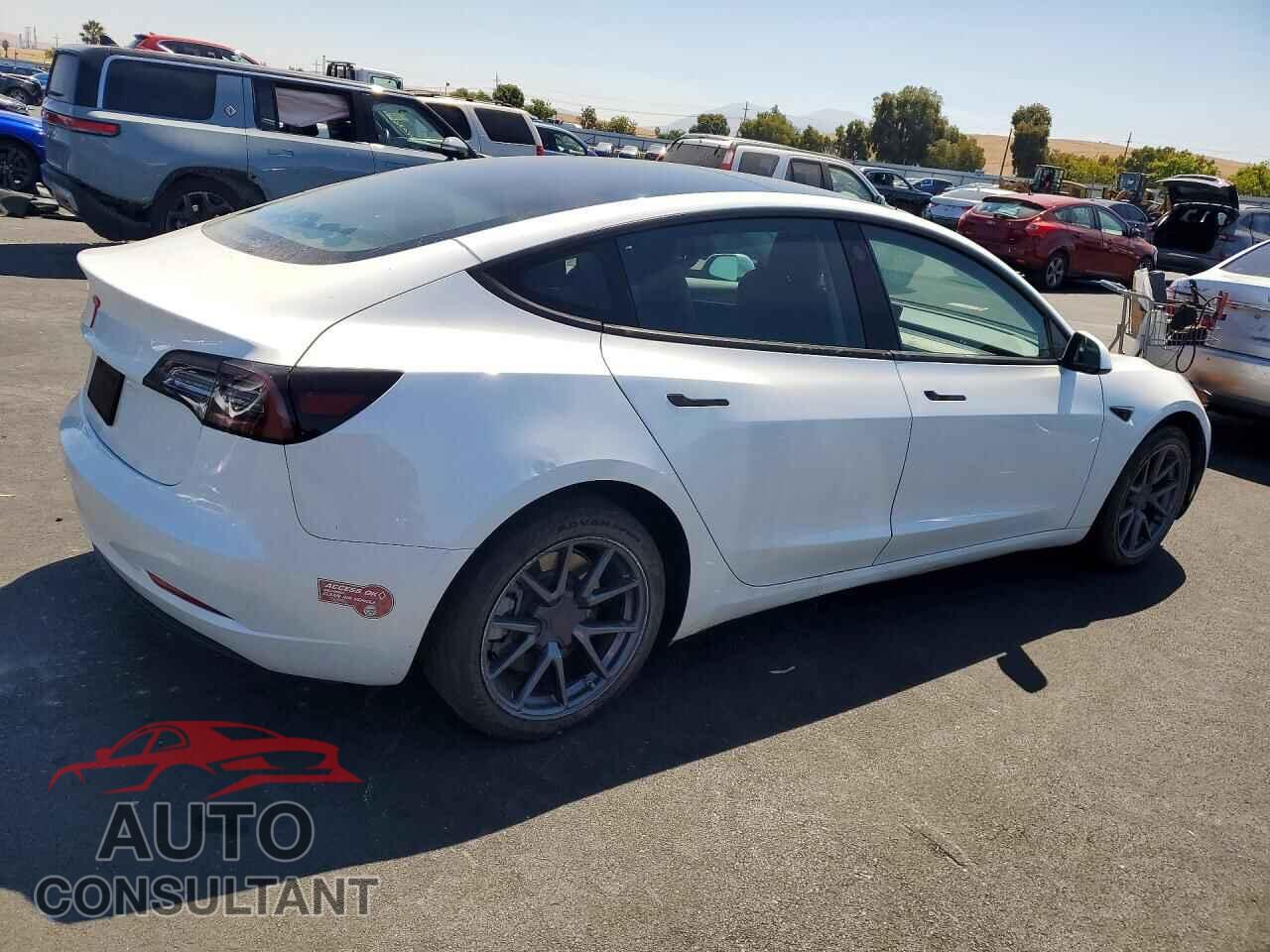TESLA MODEL 3 2023 - 5YJ3E1EA5PF457291