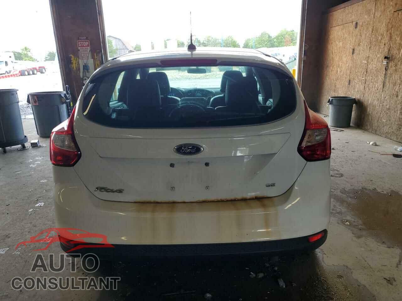 FORD FOCUS 2014 - 1FADP3K27EL232264
