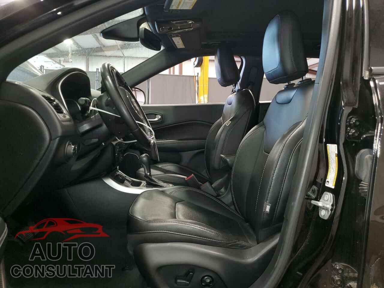 JEEP COMPASS 2021 - 3C4NJDEB8MT521092
