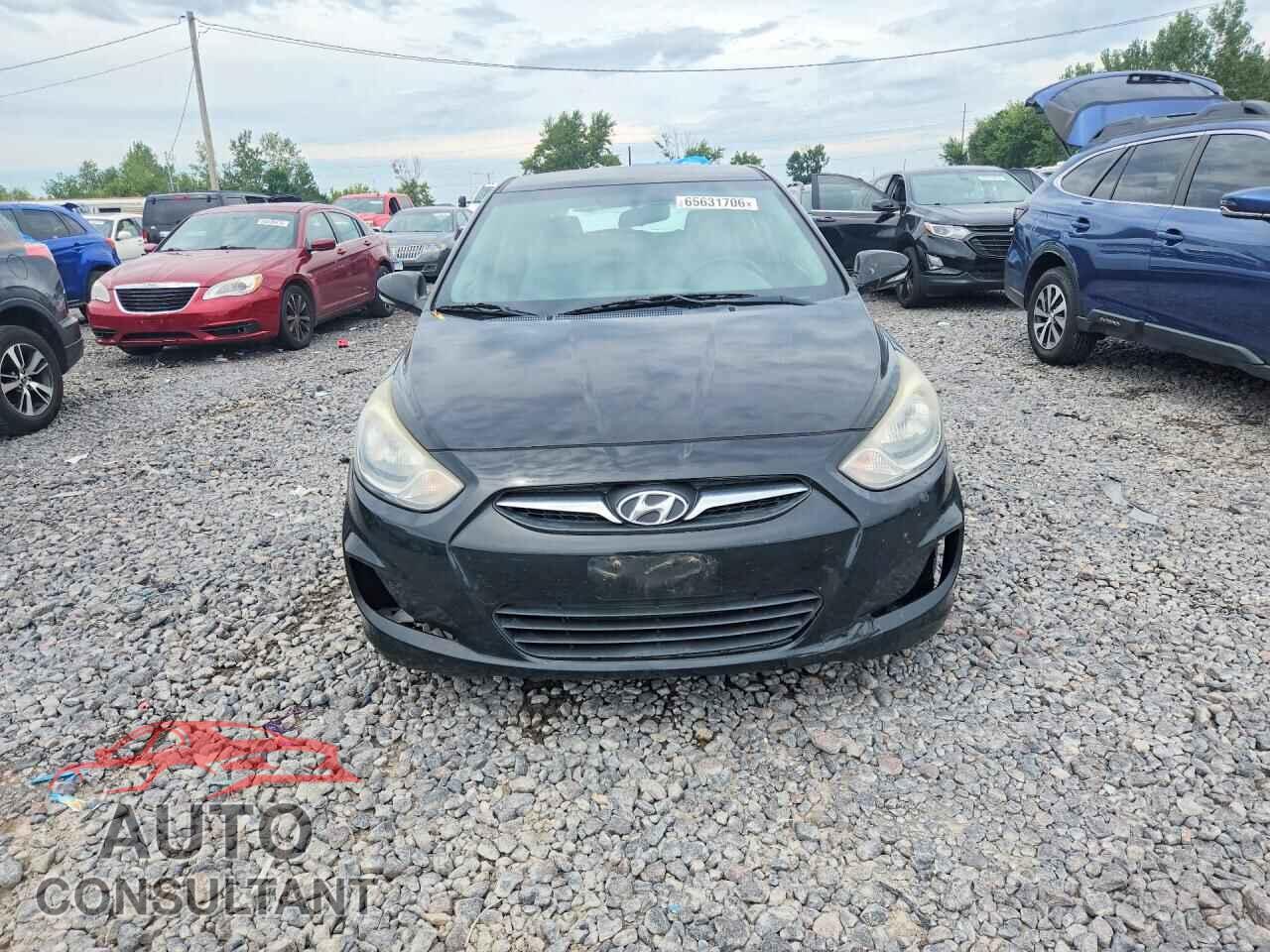 HYUNDAI ACCENT 2013 - KMHCU5AE9DU060801
