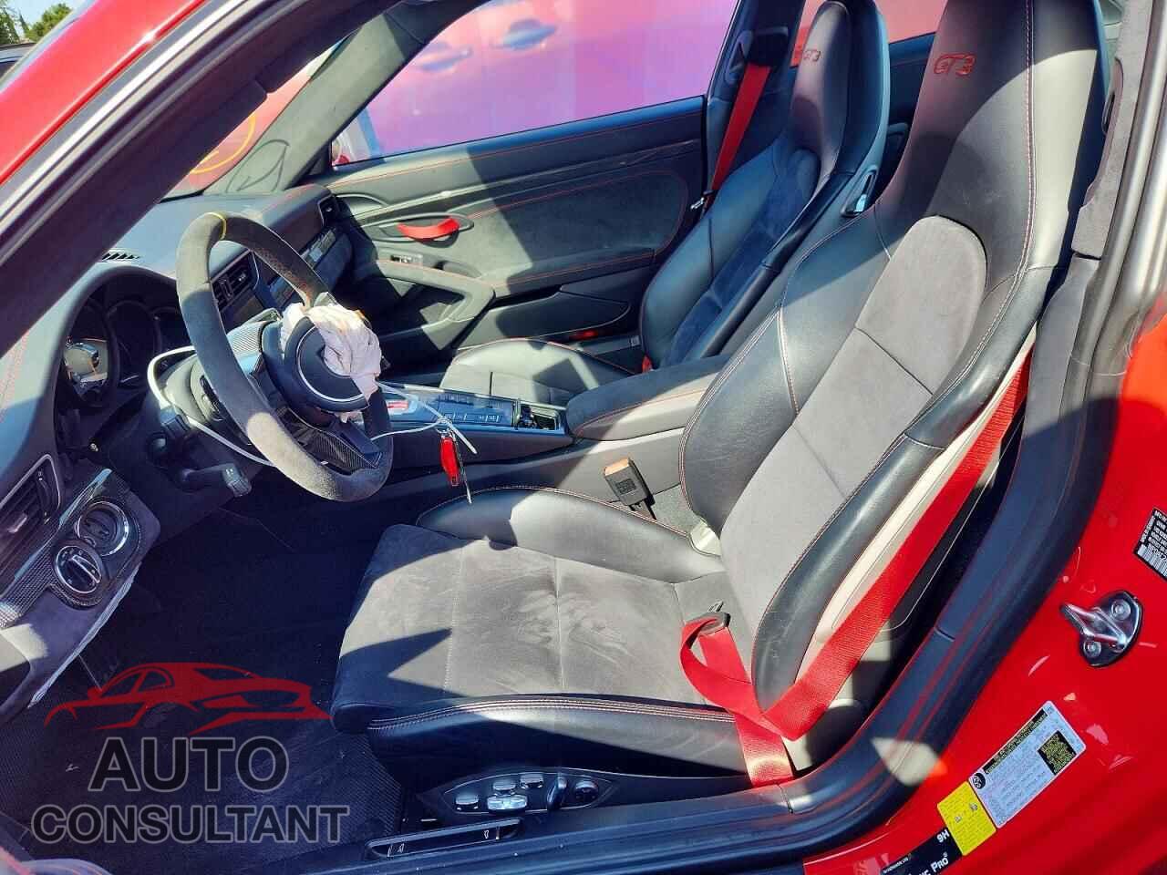 PORSCHE 911 2018 - WP0AE2A90JS185851