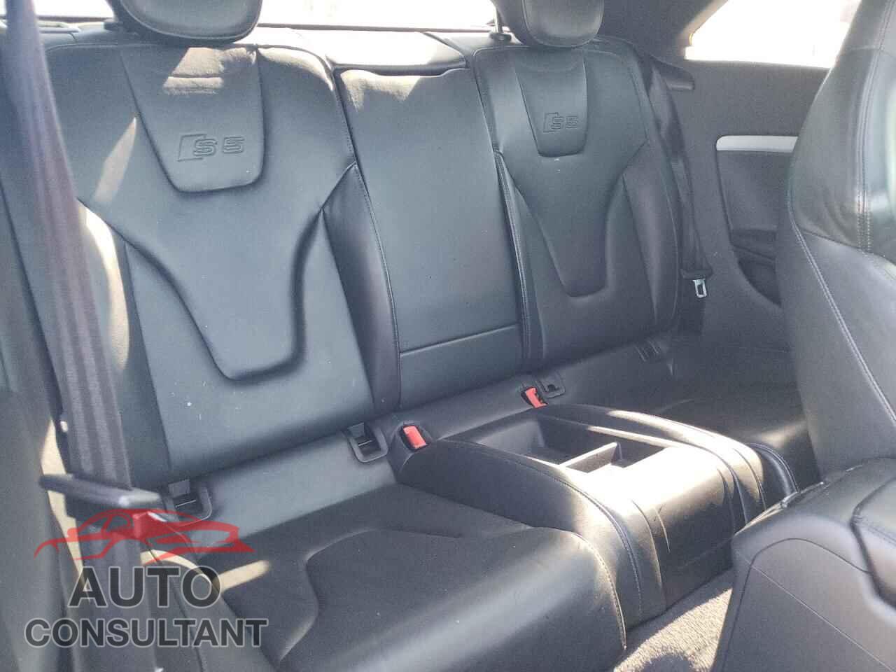 AUDI S5/RS5 2012 - WAUCVAFR2CA002483