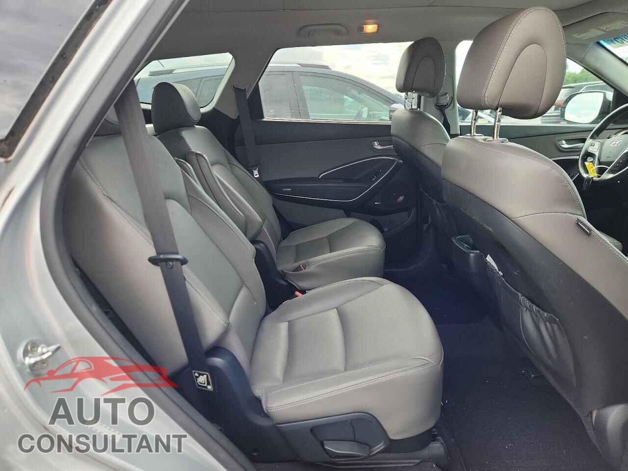 HYUNDAI SANTA FE 2017 - KM8SR4HF8HU242596