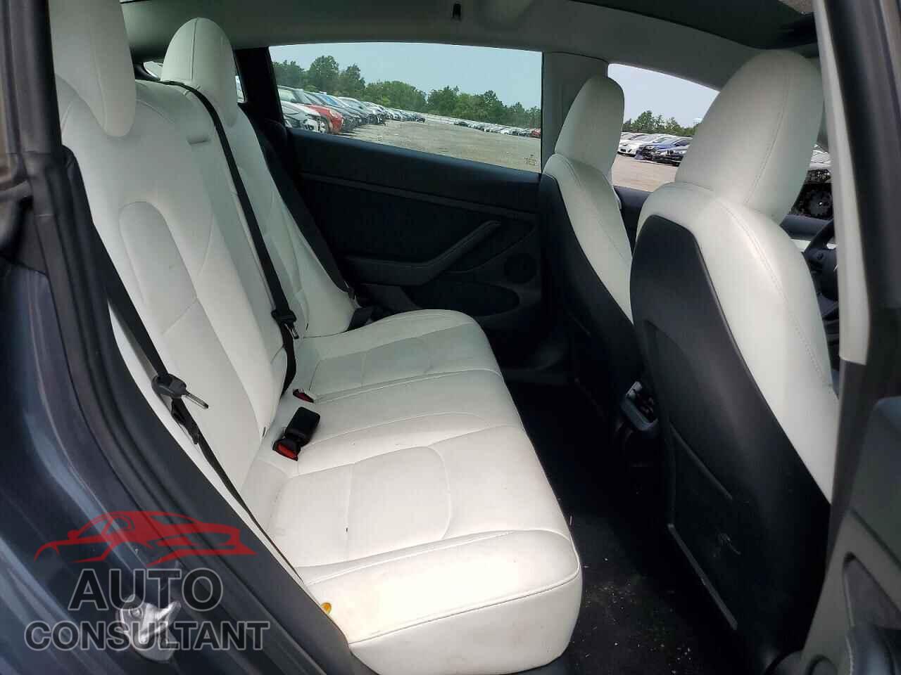 TESLA MODEL 3 2023 - 5YJ3E1EA6PF671688