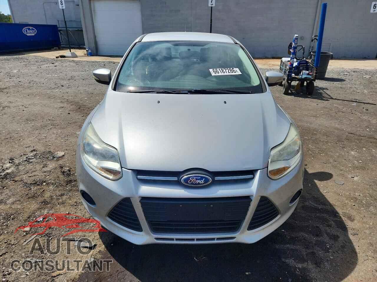 FORD FOCUS 2014 - 1FADP3F27EL438467