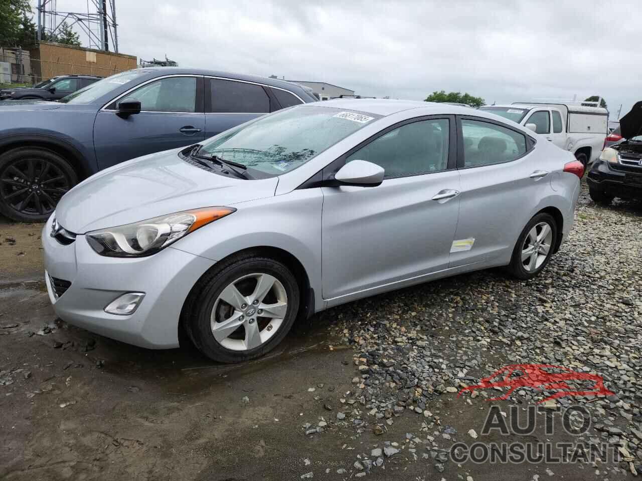 HYUNDAI ELANTRA 2013 - KMHDH4AE5DU948738