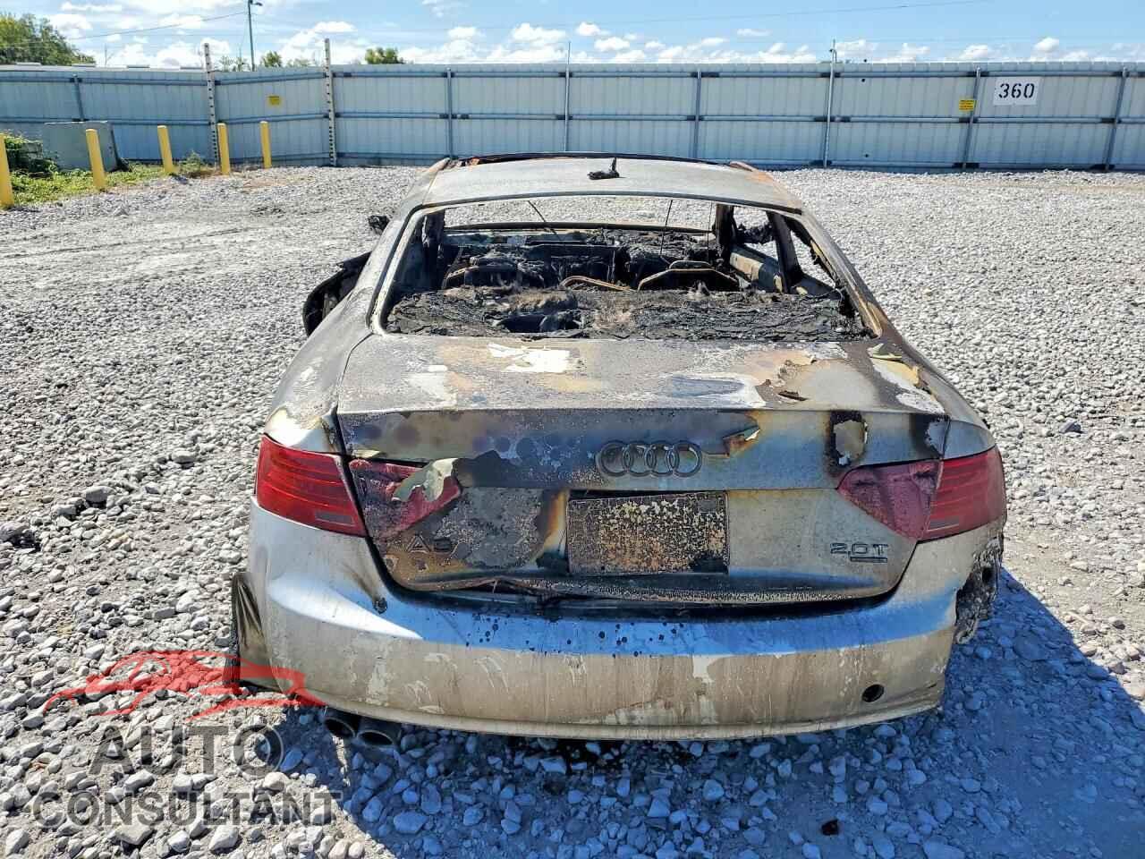 AUDI A5 2013 - WAUCFAFR0DA006384