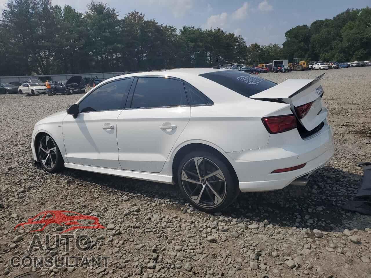 AUDI A3 2020 - WAUBEGFF8LA096406