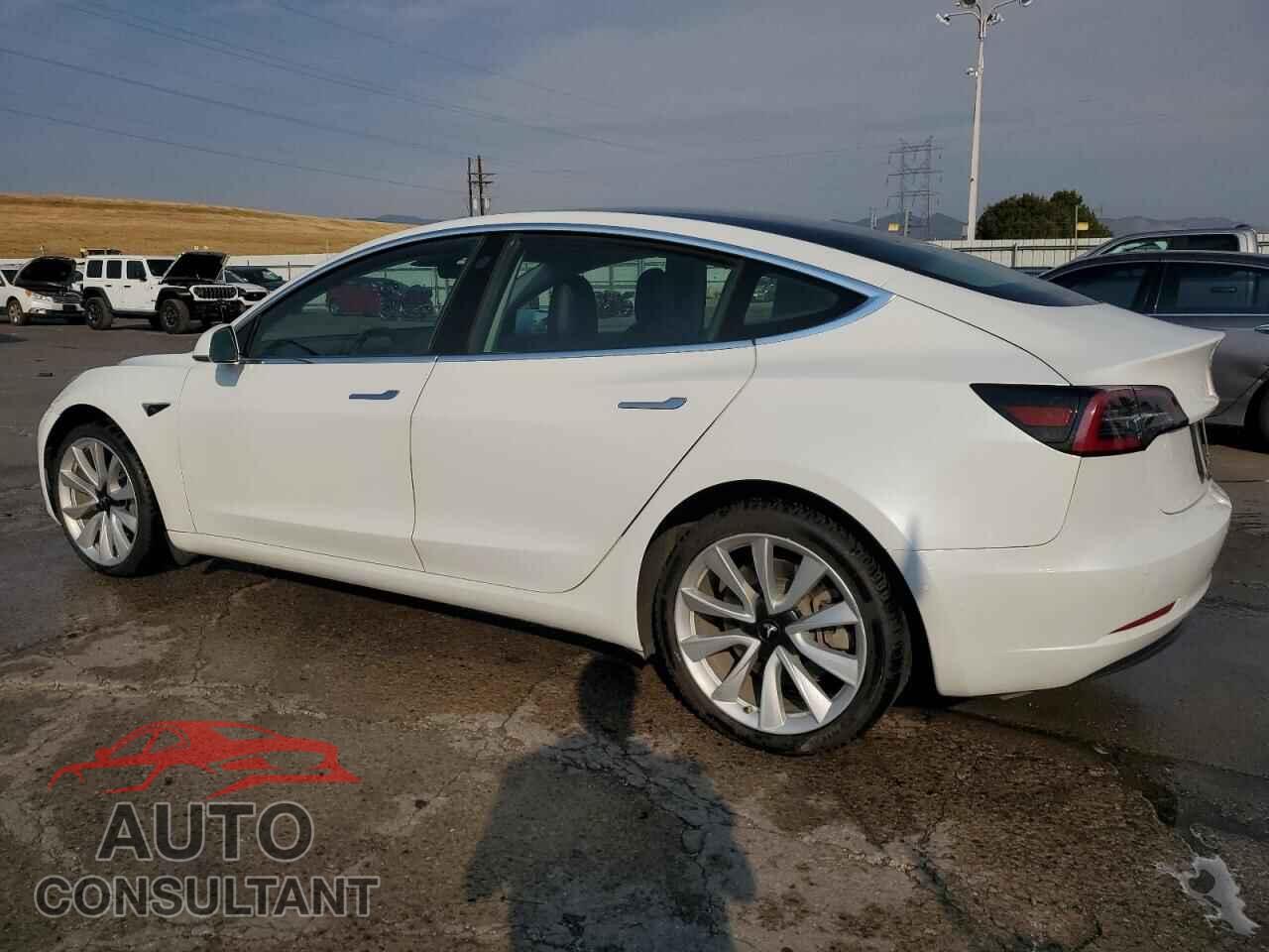 TESLA MODEL 3 2020 - 5YJ3E1EC2LF627568