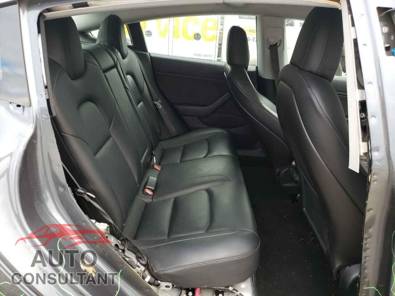 TESLA MODEL 3 2019 - 5YJ3E1EA4KF411038