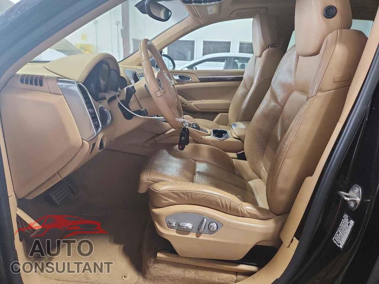 PORSCHE CAYENNE 2012 - WP1AB2A24CLA40173