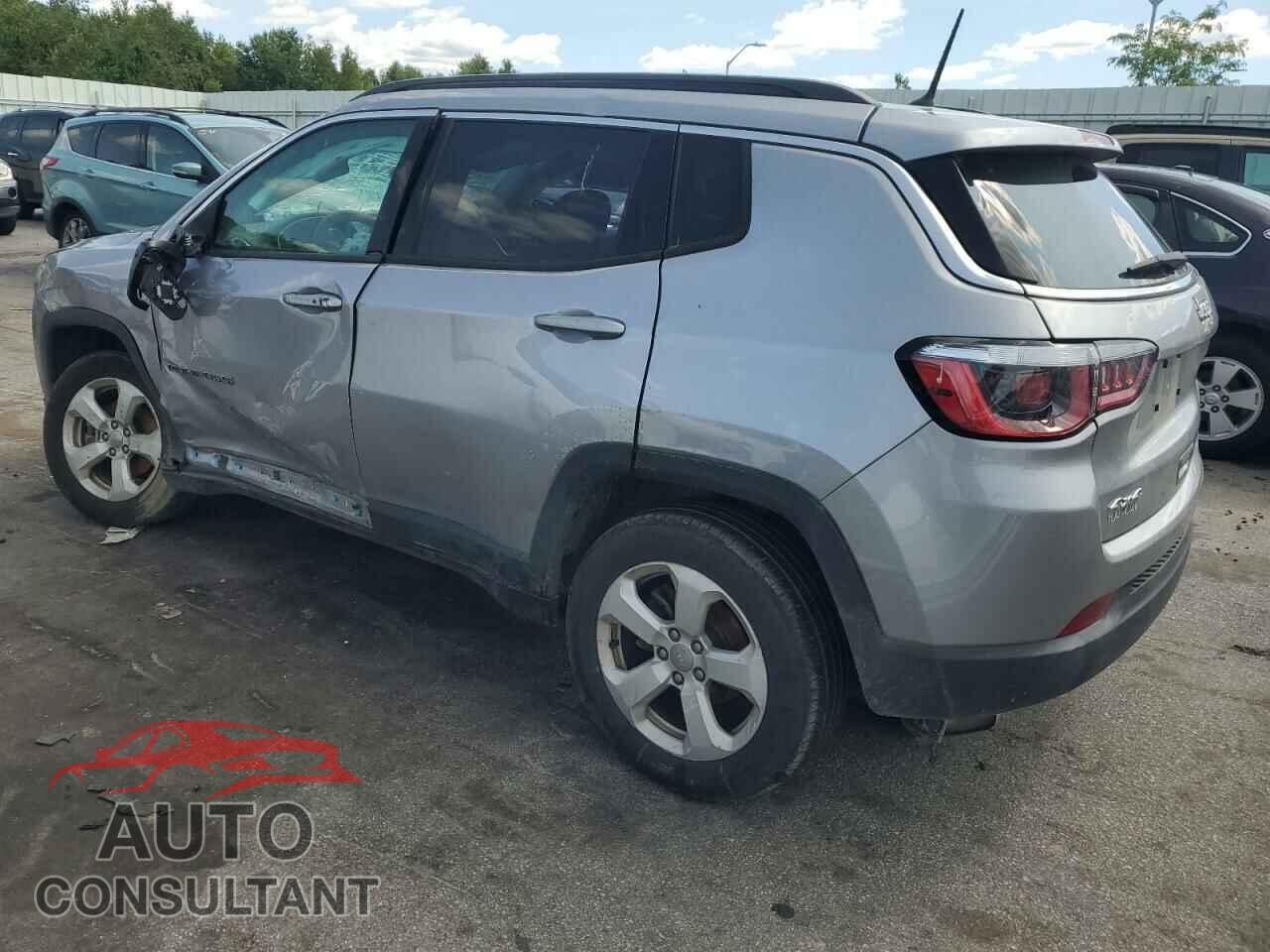 JEEP COMPASS 2018 - 3C4NJDBBXJT201028