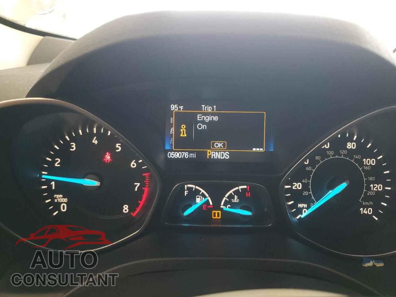 FORD ESCAPE 2017 - 1FMCU0F79HUE30485