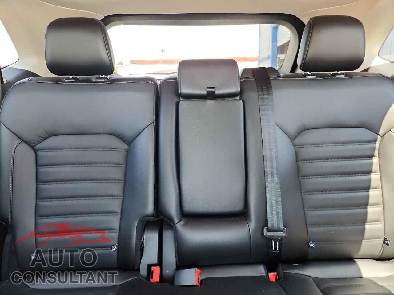 FORD EDGE 2017 - 2FMPK3J99HBC45232