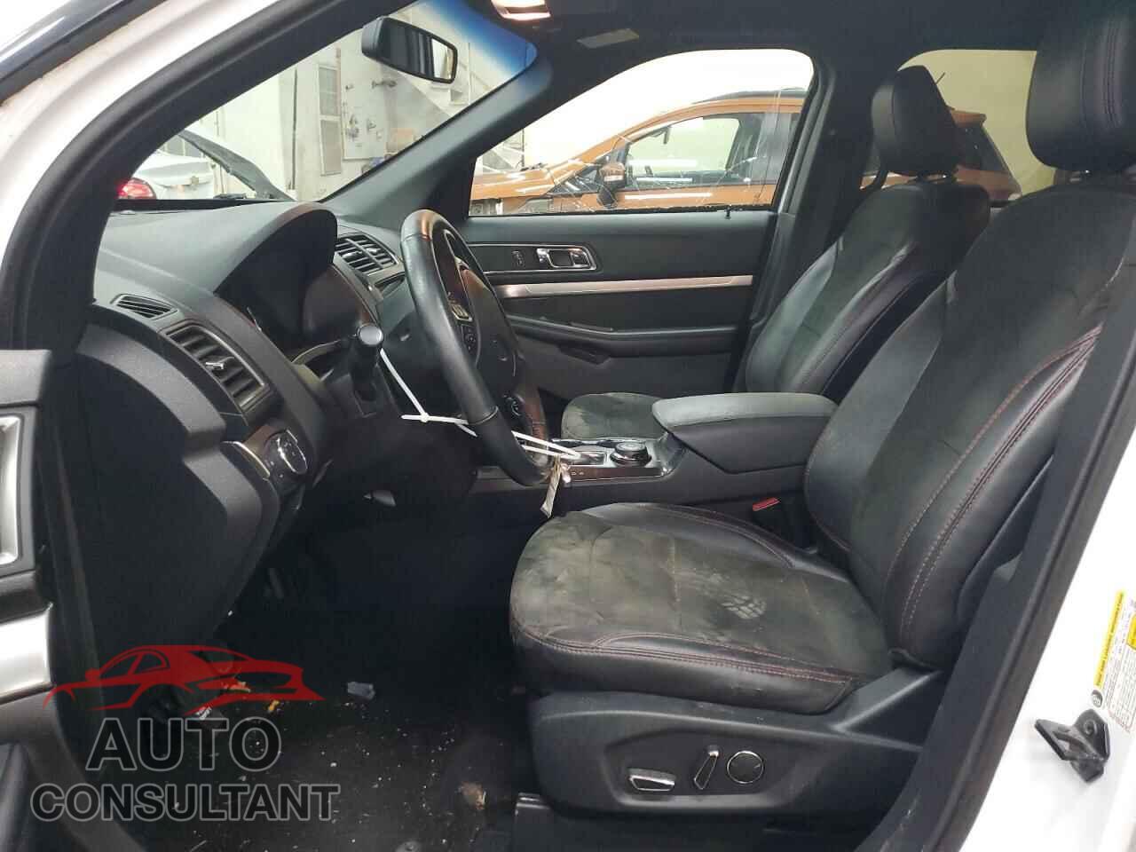 FORD EXPLORER 2018 - 1FM5K8D80JGC53709