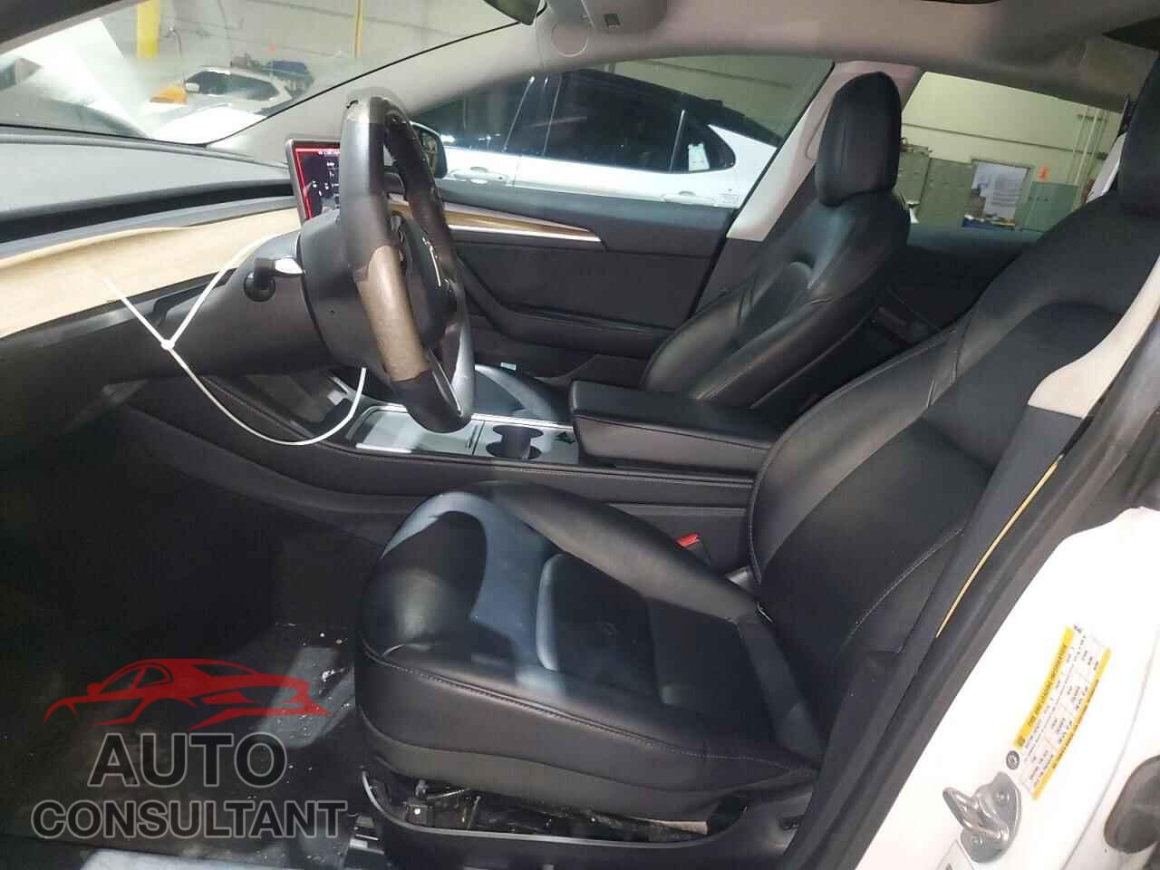 TESLA MODEL 3 2021 - 5YJ3E1EA3MF985469
