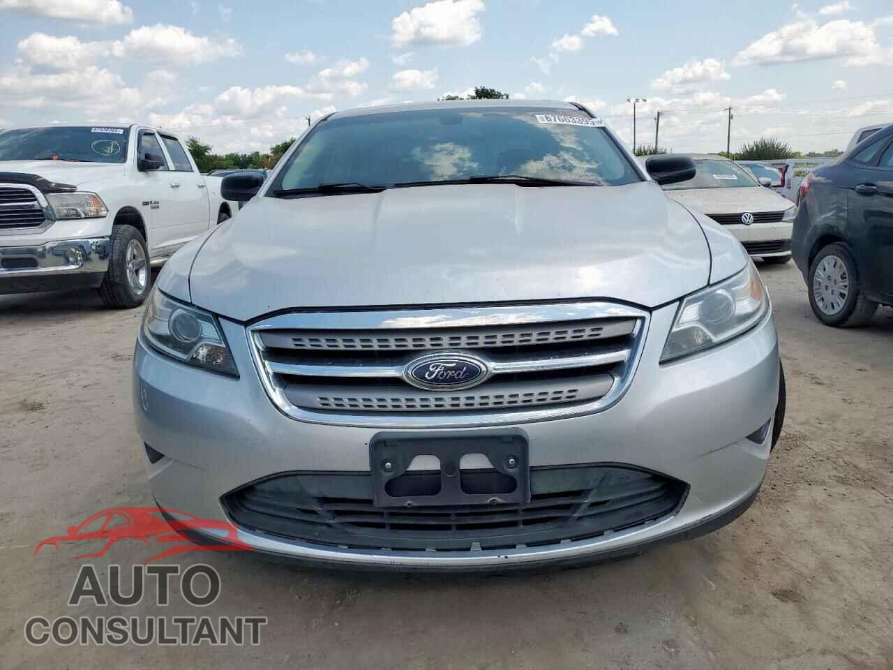 FORD TAURUS 2012 - 1FAHP2DW1CG117810