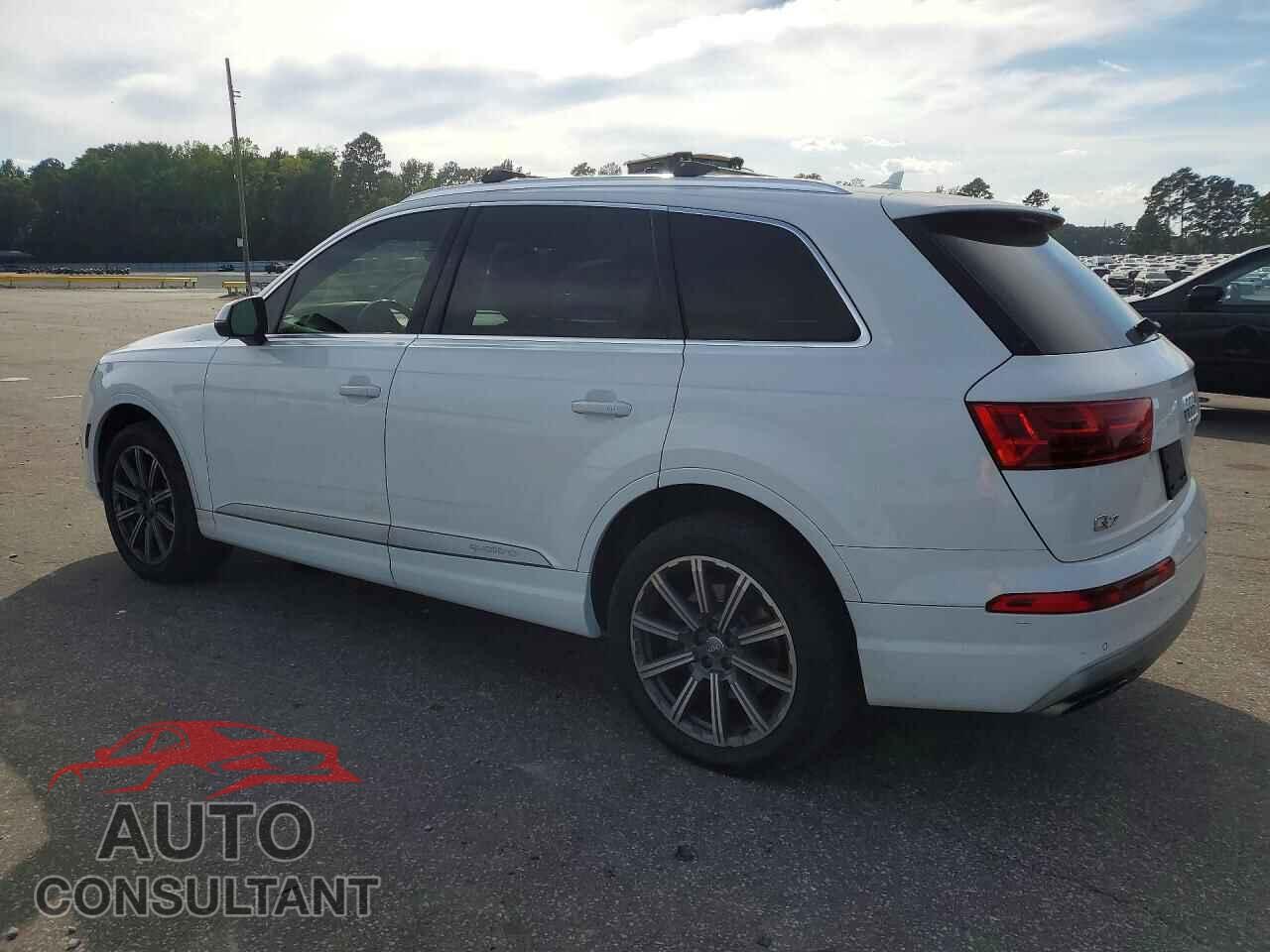 AUDI Q7 2017 - WA1VABF76HD011103