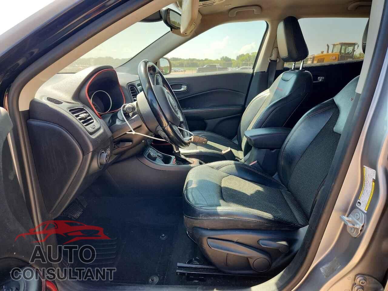 JEEP COMPASS 2018 - 3C4NJDDB6JT199078