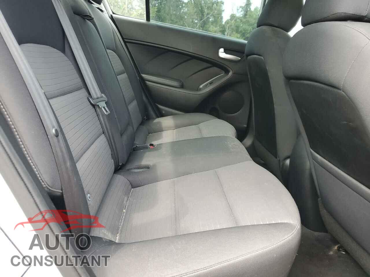 KIA FORTE 2017 - 3KPFL4A7XHE058706