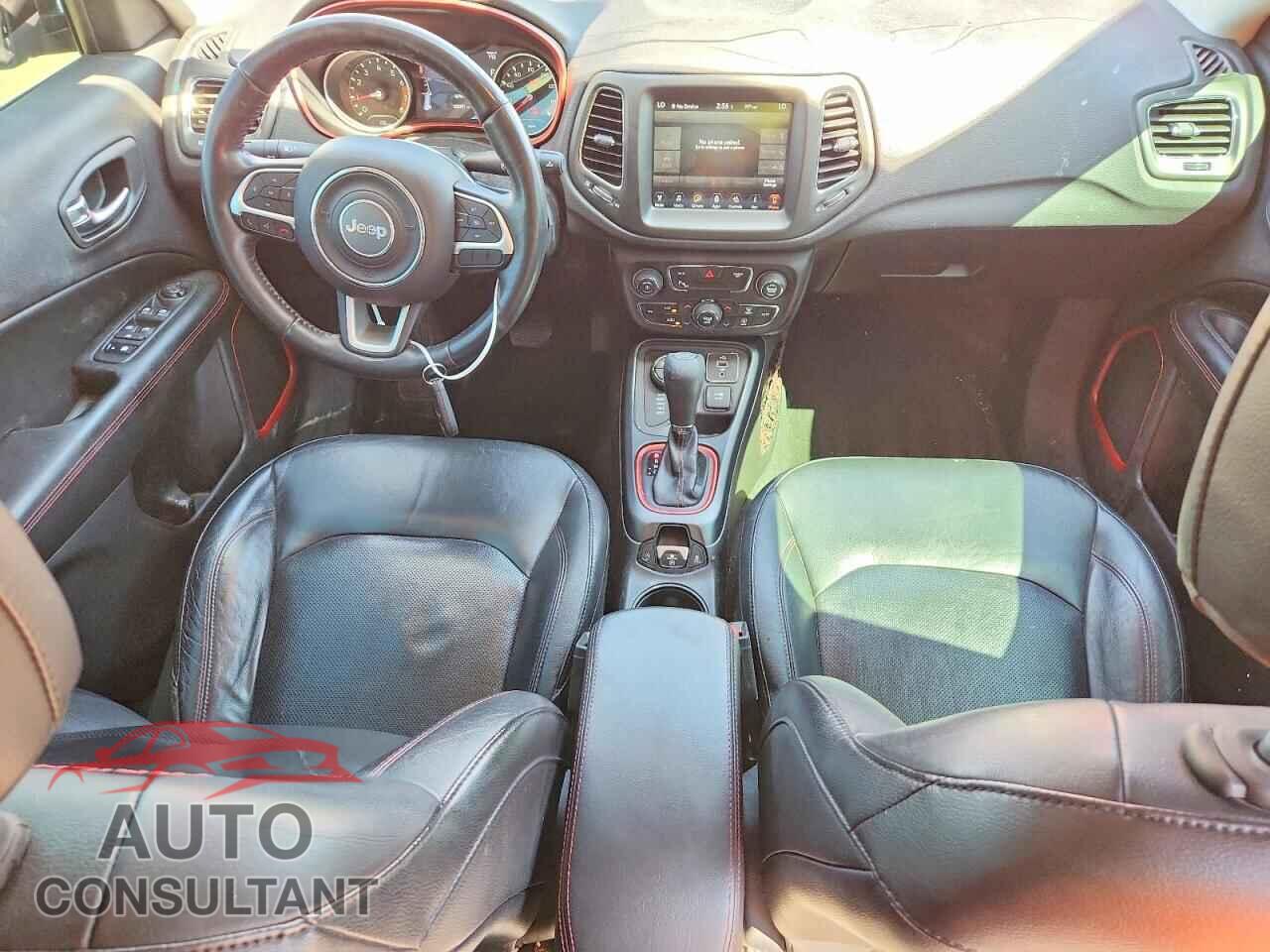 JEEP COMPASS 2018 - 3C4NJDDB1JT135367