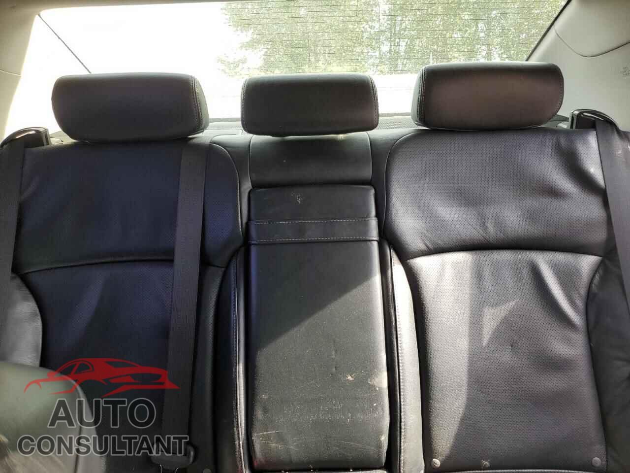 LEXUS IS 2011 - JTHBF5C29B5144555