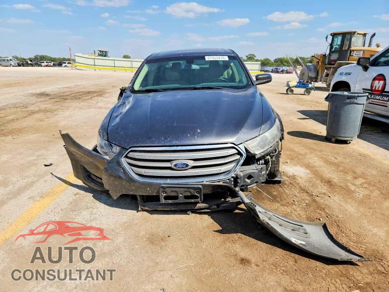 FORD TAURUS 2016 - 1FAHP2E85GG101017