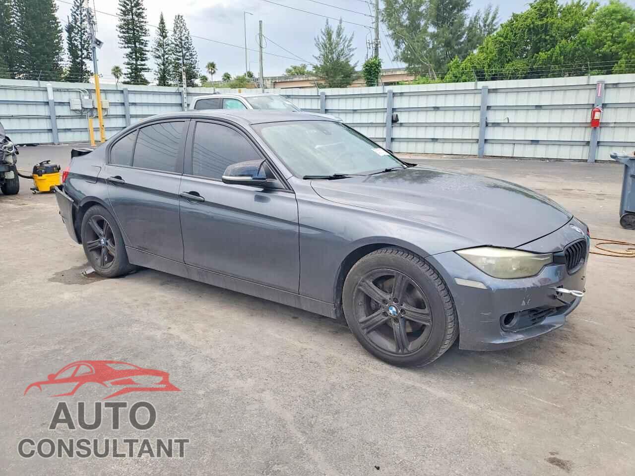 BMW 3 SERIES 2013 - WBA3A5C53DF601465