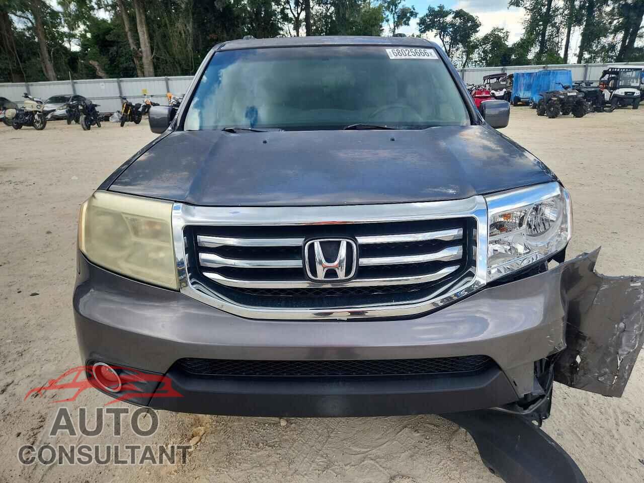 HONDA PILOT 2013 - 5FNYF3H41DB003247