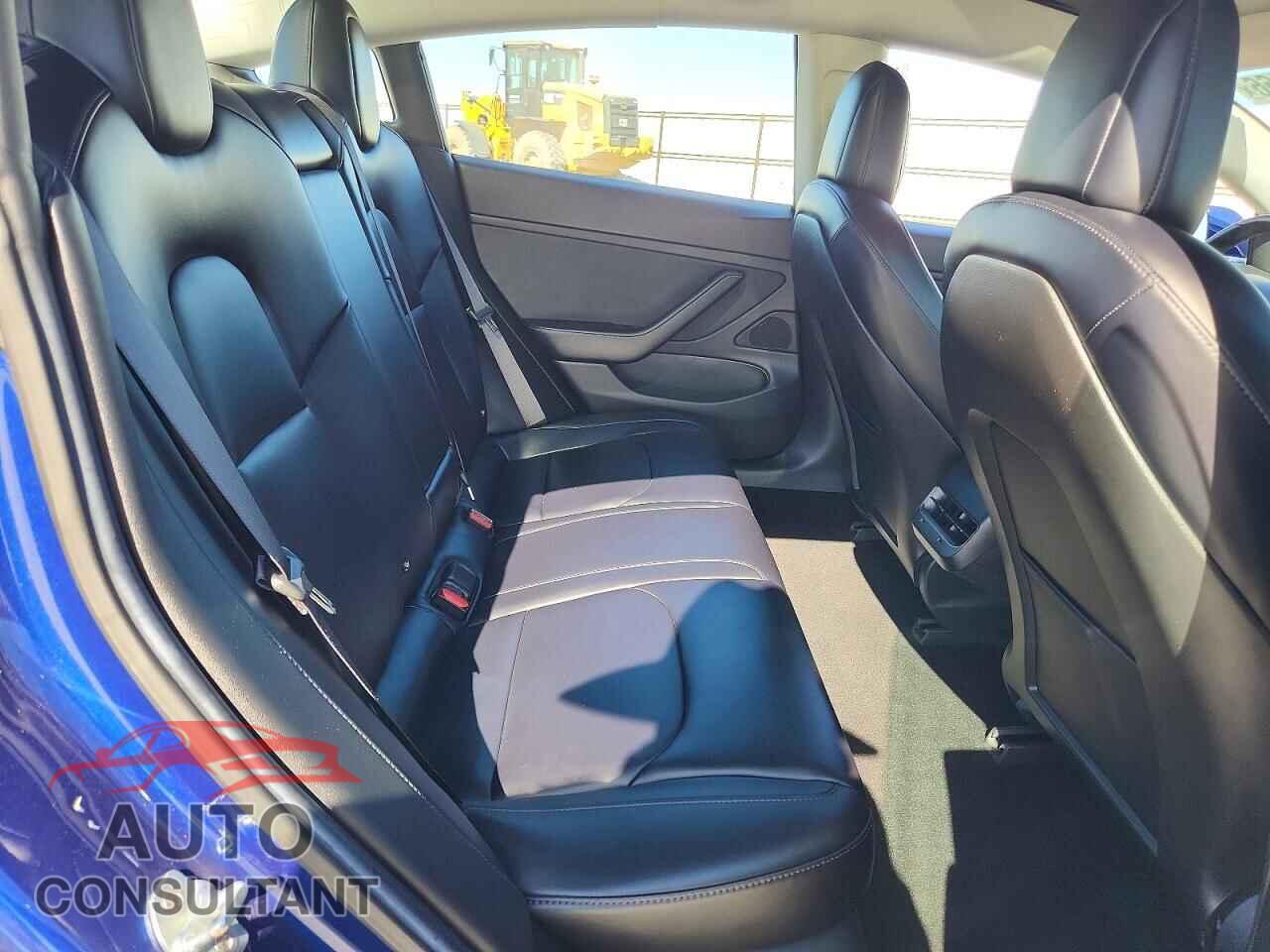 TESLA MODEL 3 2018 - 5YJ3E1EA0JF006325