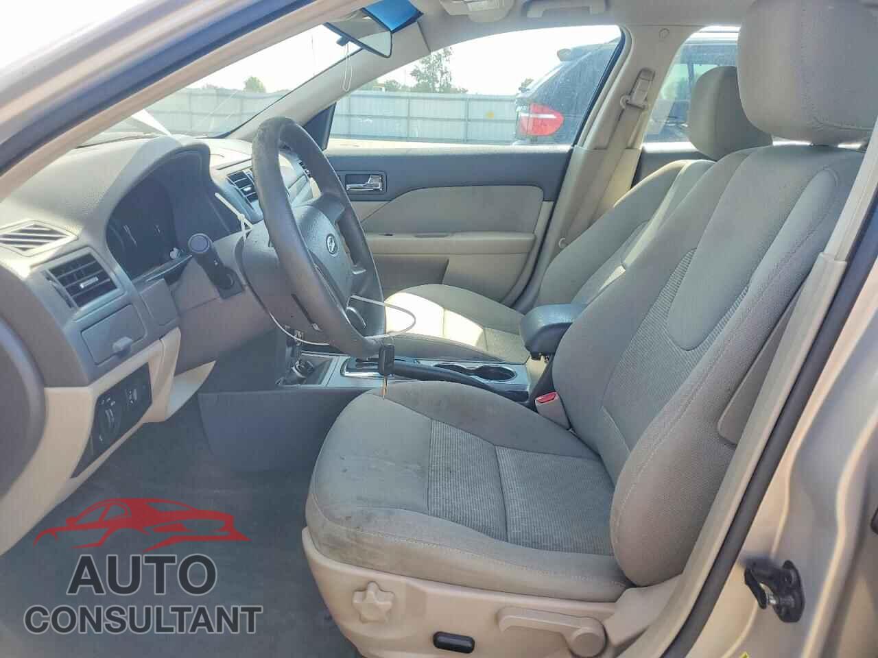 FORD FUSION 2010 - 3FAHP0HA3AR302546