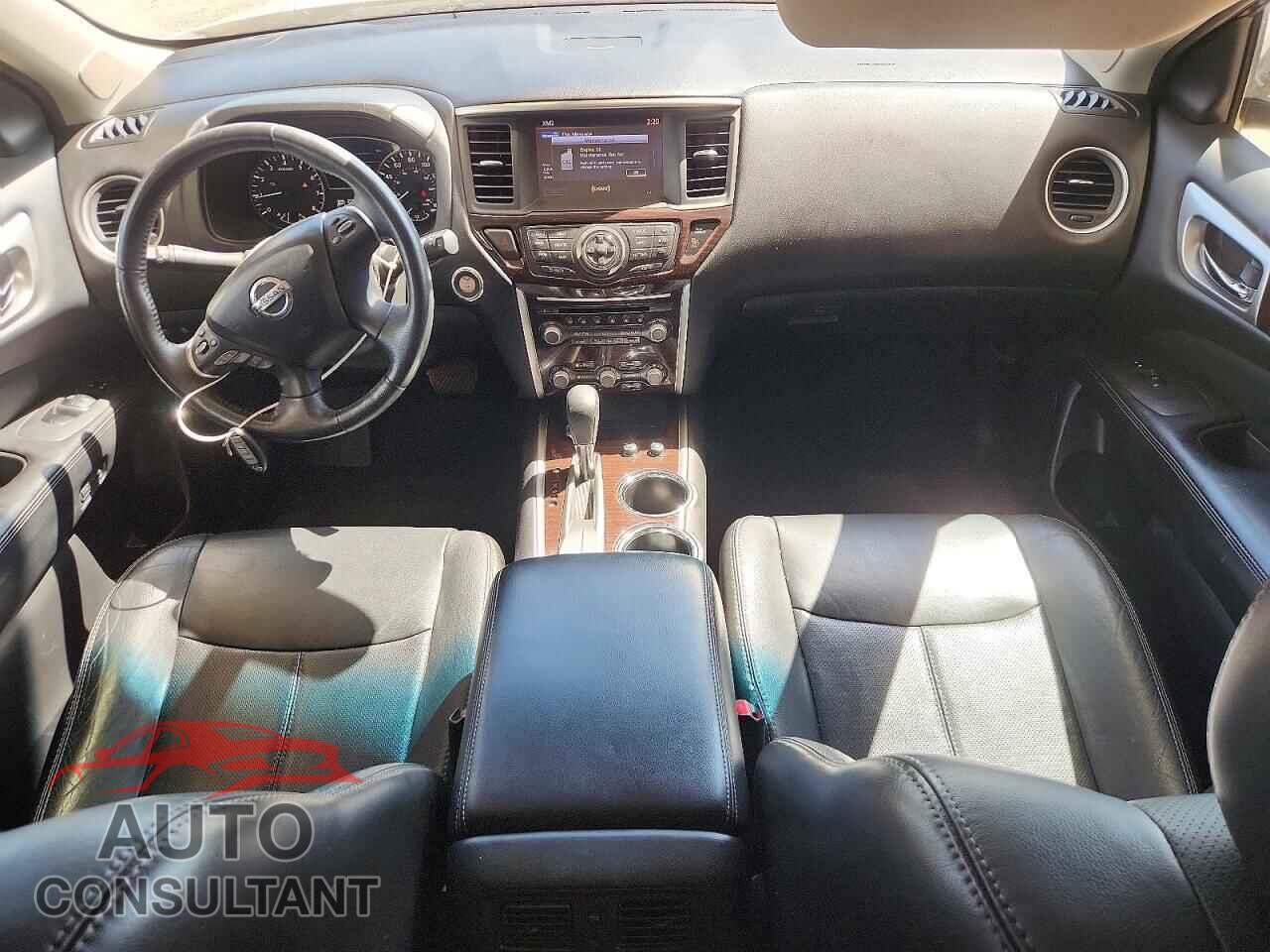 NISSAN PATHFINDER 2014 - 5N1AR2MN2EC617848