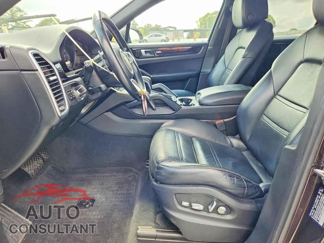 PORSCHE CAYENNE 2019 - WP1AA2AY7KDA03067