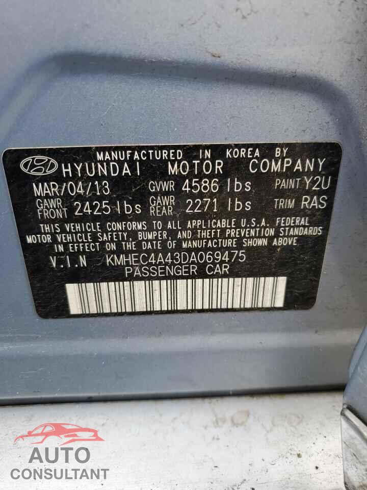 HYUNDAI SONATA 2013 - KMHEC4A43DA069475