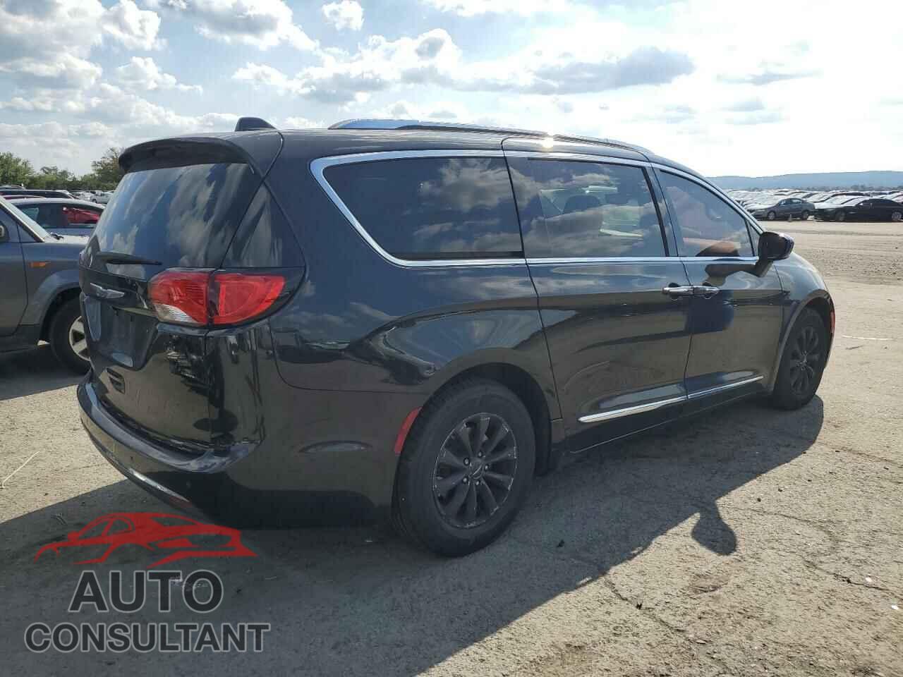 CHRYSLER PACIFICA 2018 - 2C4RC1BG4JR340449