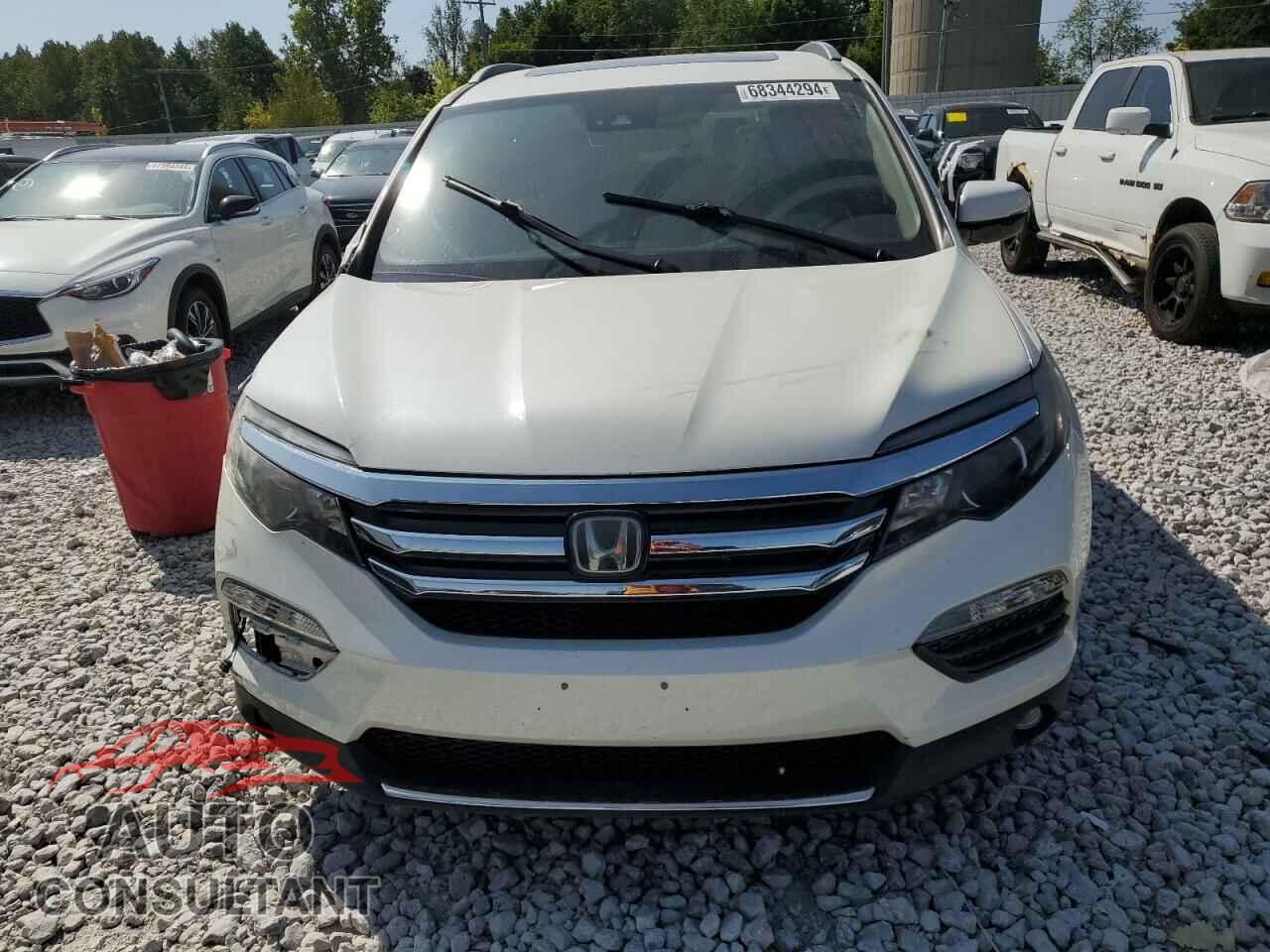 HONDA PILOT 2016 - 5FNYF6H07GB014370