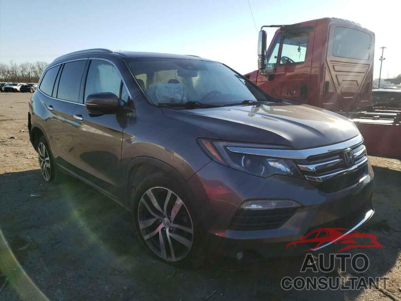 HONDA PILOT 2017 - 5FNYF6H95HB022516