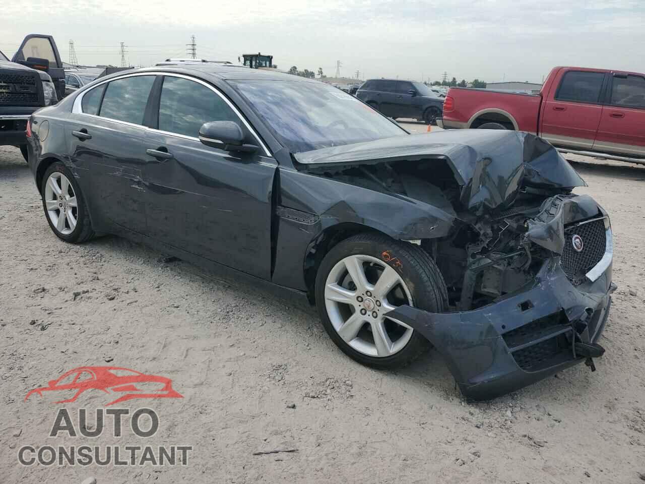 JAGUAR XE 2017 - SAJAE4BG0HA947487