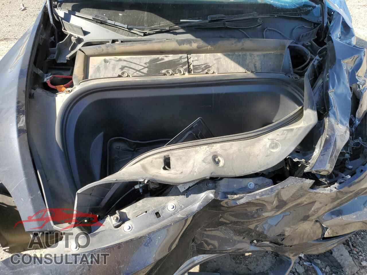 TESLA MODEL Y 2024 - 7SAYGDEE8RA222889
