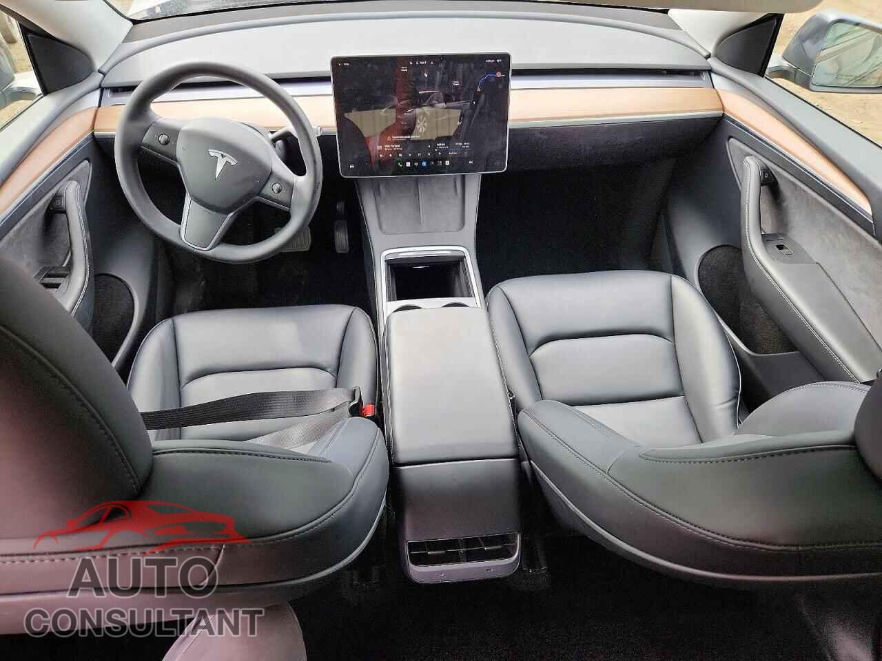 TESLA MODEL Y 2023 - 7SAYGAEE7PF843796